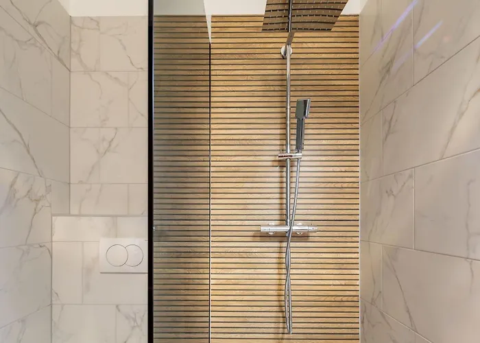 شقة Ultra - Stylish - Balcony - Ac بودابست