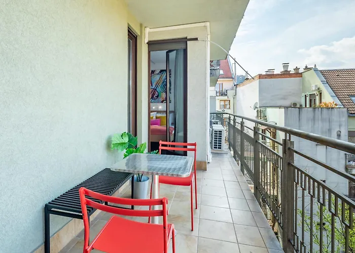 Apartment Ultra - Stylish - Balcony - Ac *